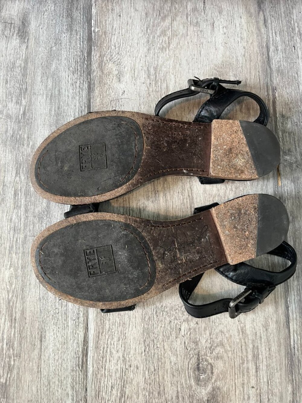 Frye Rachel T Flat Leather Sandals, Black, Women's US 6.5 - Picture 9 of 9
